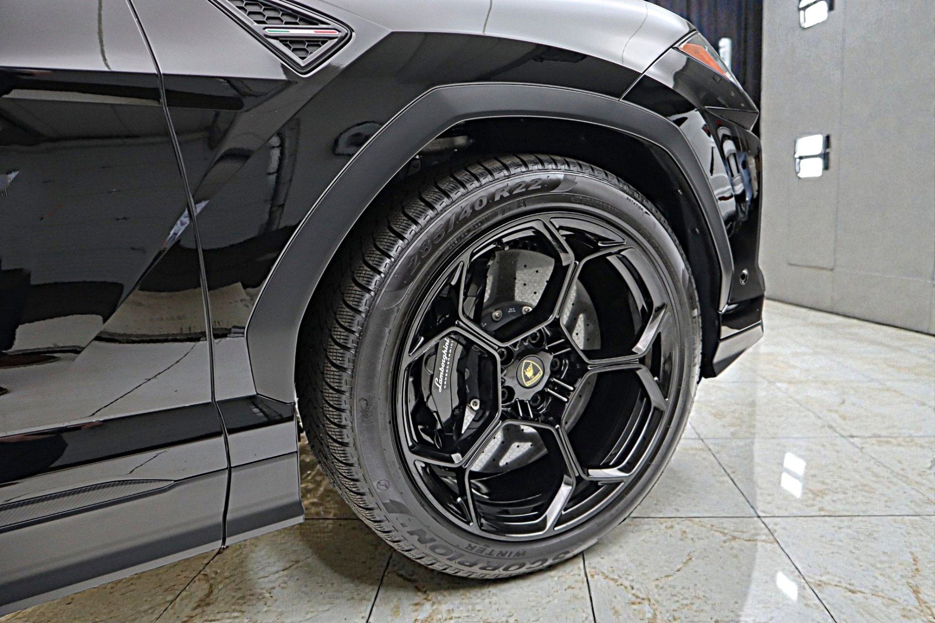 2020 Lamborghini Urus /SELEZIONE PRE-OWNED CERTIFIED