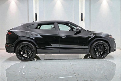 2020 Lamborghini Urus /SELEZIONE PRE-OWNED CERTIFIED