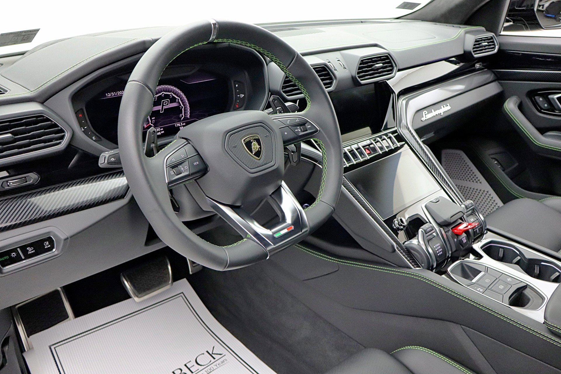 2020 Lamborghini Urus /SELEZIONE PRE-OWNED CERTIFIED