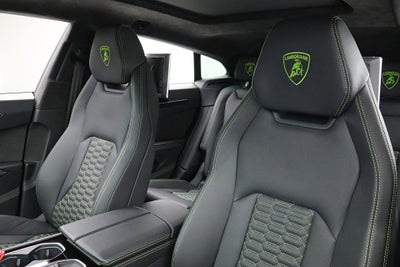 2020 Lamborghini Urus /SELEZIONE PRE-OWNED CERTIFIED