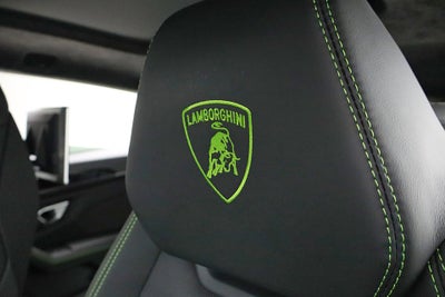 2020 Lamborghini Urus /SELEZIONE PRE-OWNED CERTIFIED