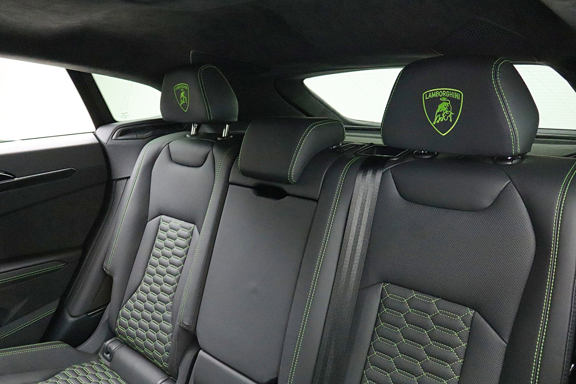 2020 Lamborghini Urus /SELEZIONE PRE-OWNED CERTIFIED