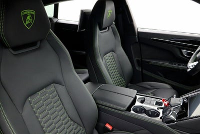 2020 Lamborghini Urus /SELEZIONE PRE-OWNED CERTIFIED