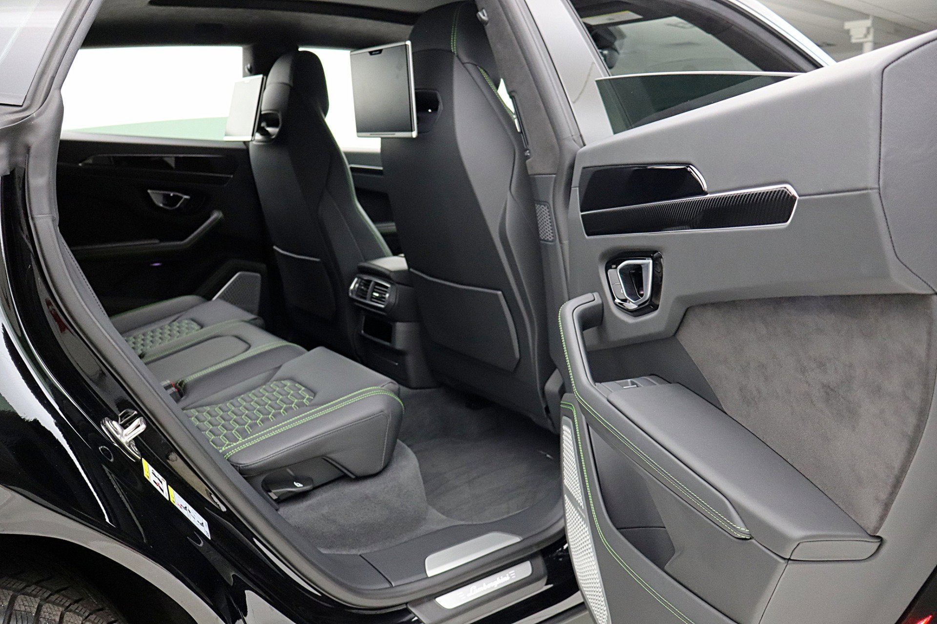 2020 Lamborghini Urus /SELEZIONE PRE-OWNED CERTIFIED