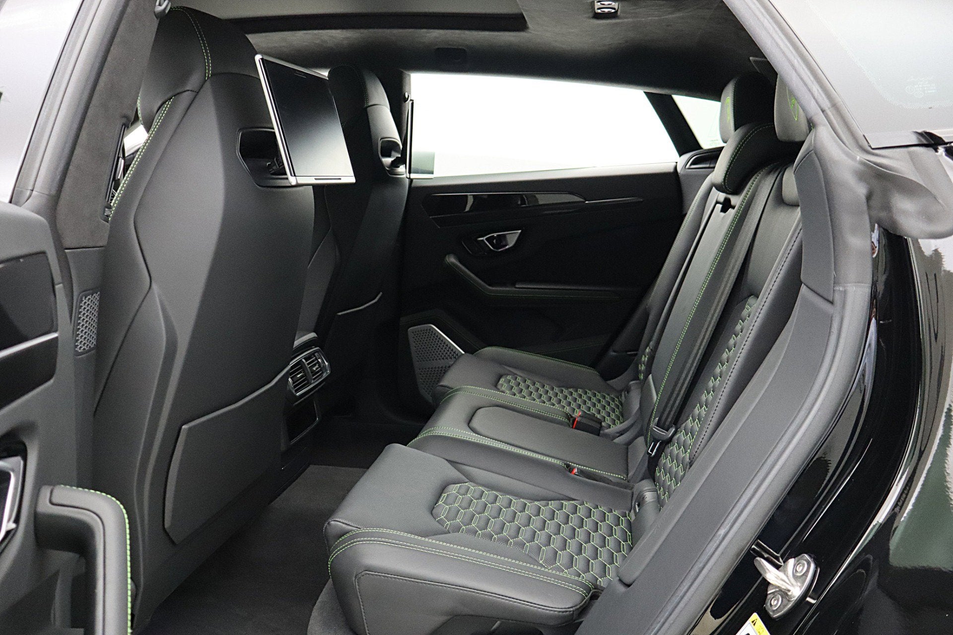 2020 Lamborghini Urus /SELEZIONE PRE-OWNED CERTIFIED