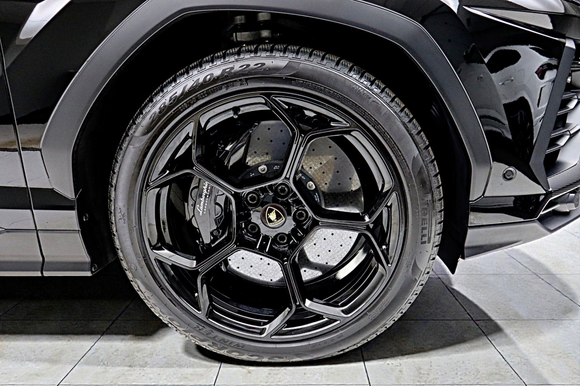 2020 Lamborghini Urus /SELEZIONE PRE-OWNED CERTIFIED