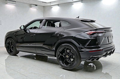 2020 Lamborghini Urus /SELEZIONE PRE-OWNED CERTIFIED