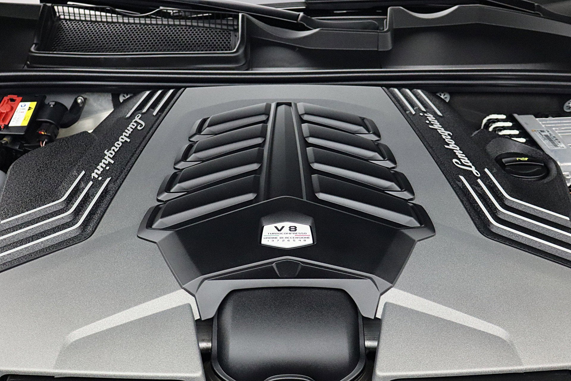 2020 Lamborghini Urus Urus SELEZIONE PRE-OWNED CERTIFIED