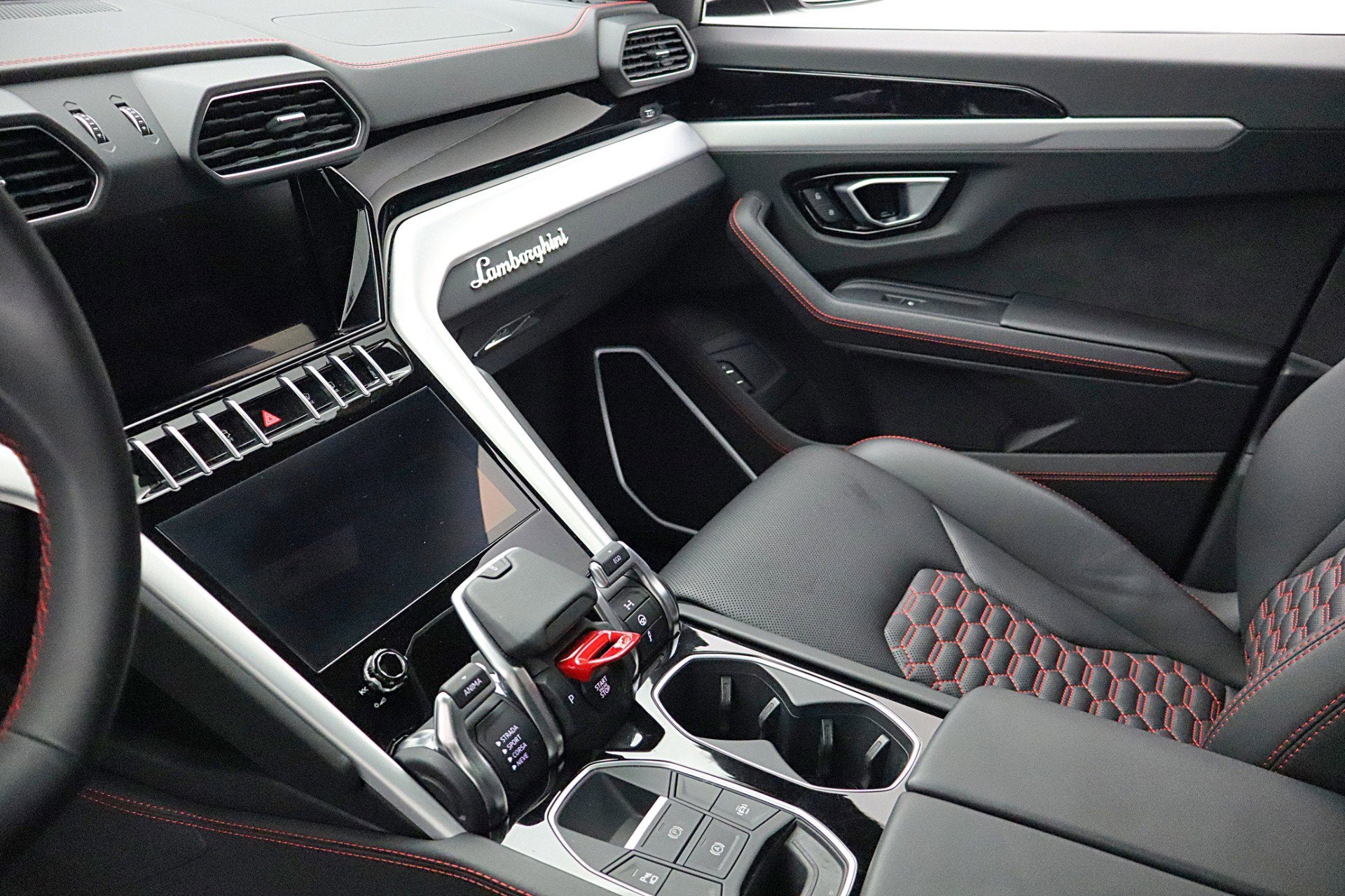 2020 Lamborghini Urus Urus SELEZIONE PRE-OWNED CERTIFIED