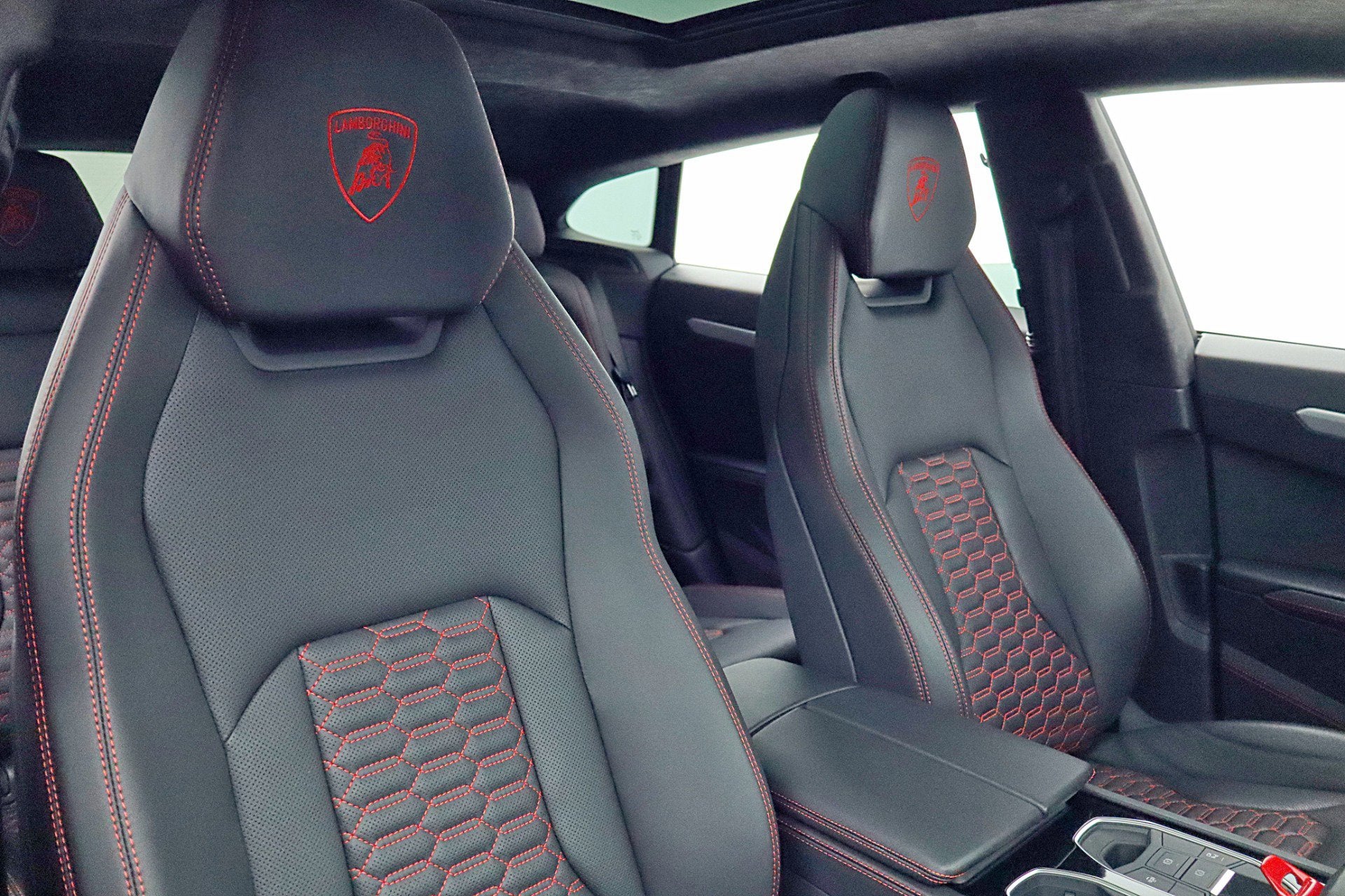 2020 Lamborghini Urus Urus SELEZIONE PRE-OWNED CERTIFIED