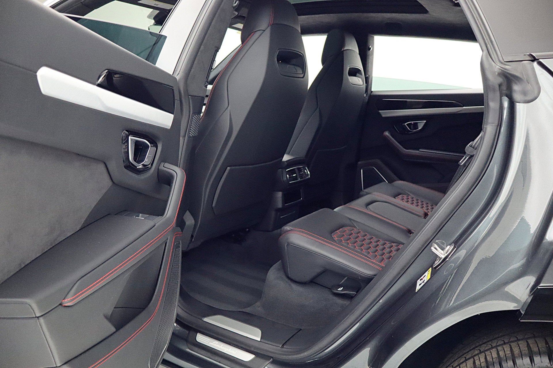 2020 Lamborghini Urus Urus SELEZIONE PRE-OWNED CERTIFIED