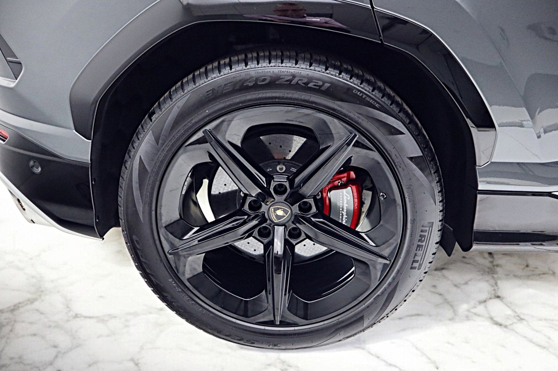 2020 Lamborghini Urus Urus SELEZIONE PRE-OWNED CERTIFIED