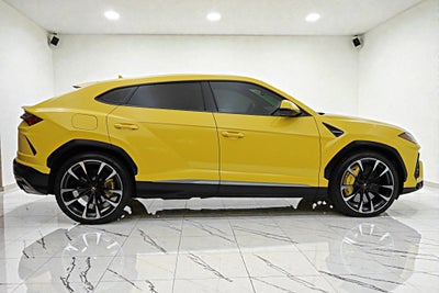 2022 Lamborghini Urus /SELEZIONE PRE-OWNED CERTIFIED