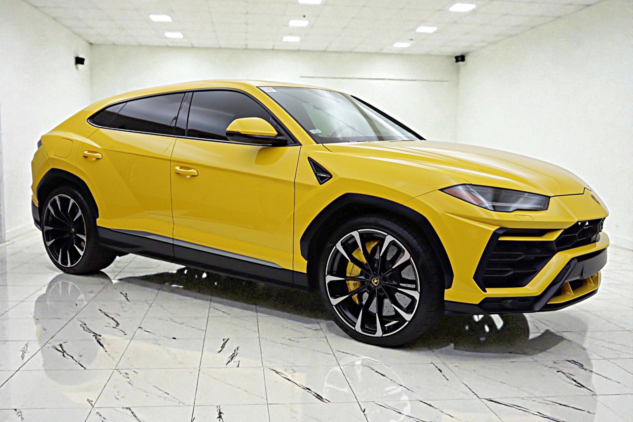2022 Lamborghini Urus /SELEZIONE PRE-OWNED CERTIFIED