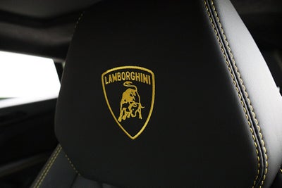 2022 Lamborghini Urus /SELEZIONE PRE-OWNED CERTIFIED