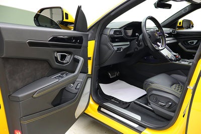 2022 Lamborghini Urus /SELEZIONE PRE-OWNED CERTIFIED