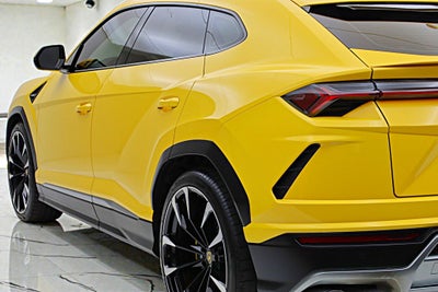 2022 Lamborghini Urus /SELEZIONE PRE-OWNED CERTIFIED