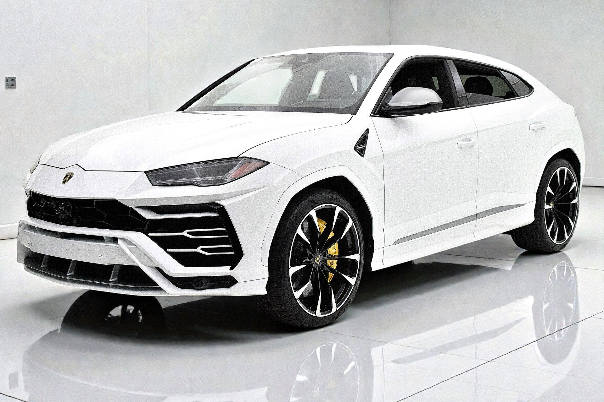 2021 Lamborghini Urus SELEZIONE PRE-OWNED CERTIFIED