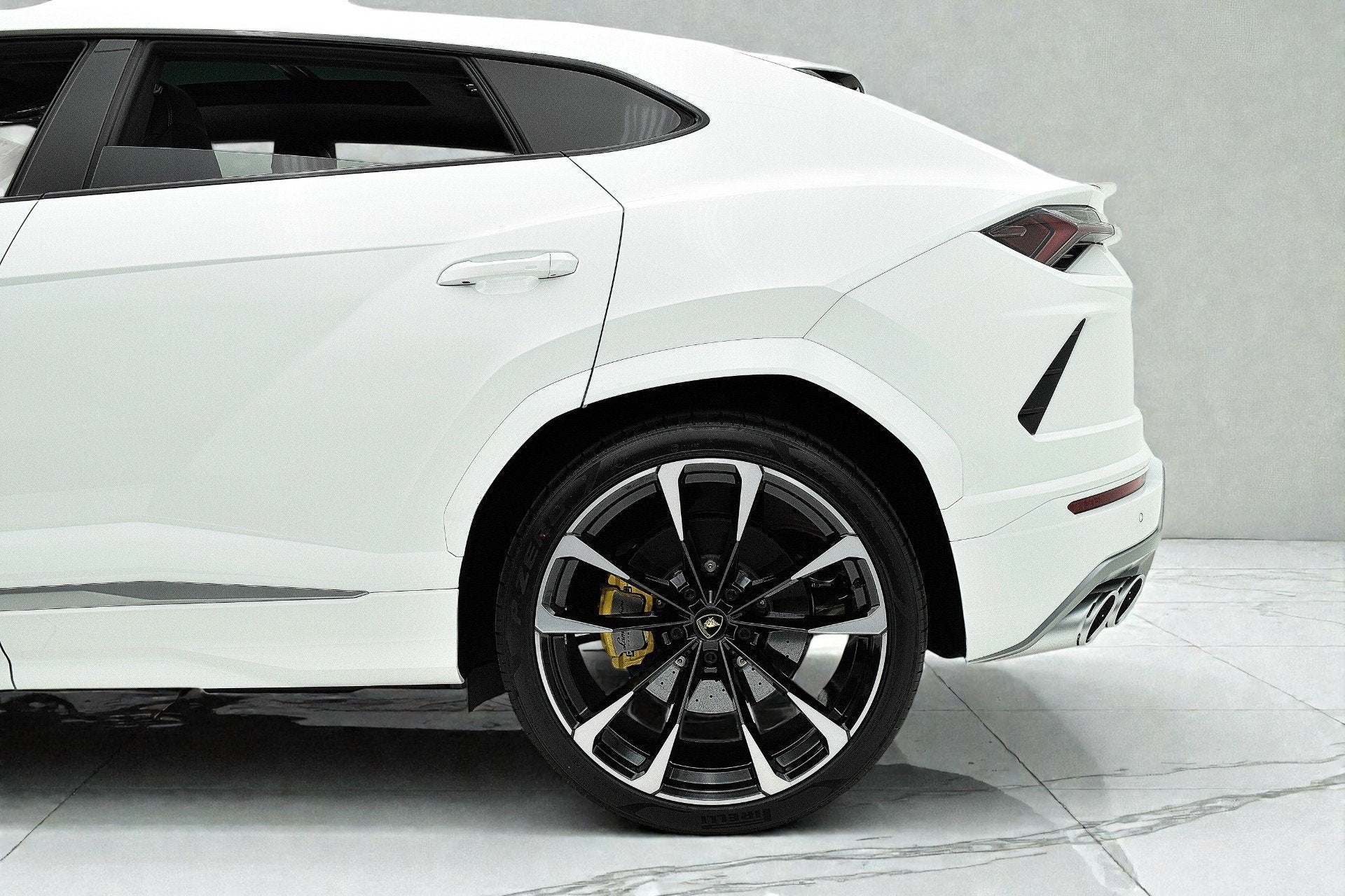 2021 Lamborghini Urus SELEZIONE PRE-OWNED CERTIFIED