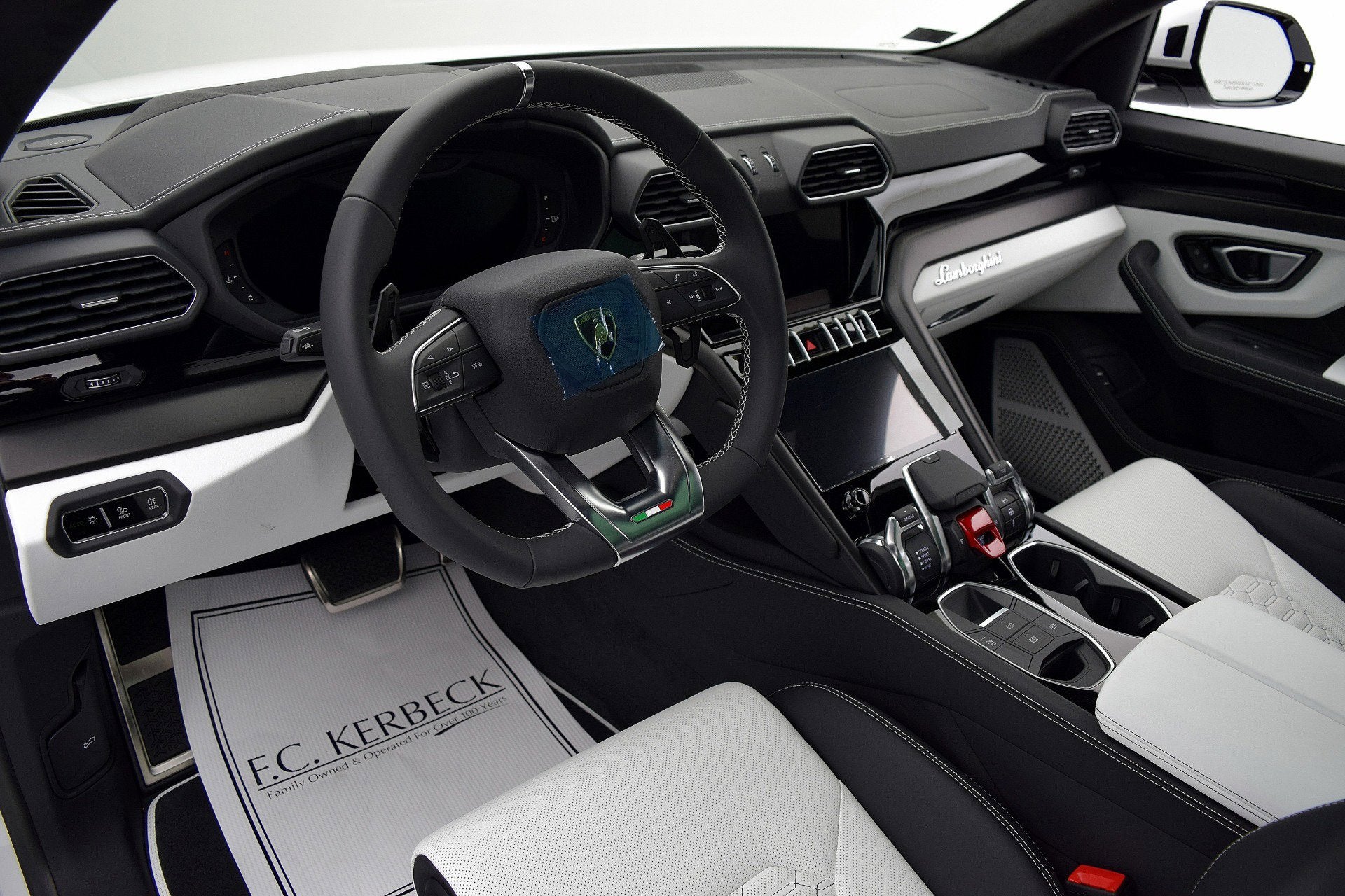 2021 Lamborghini Urus SELEZIONE PRE-OWNED CERTIFIED