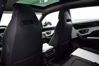 2021 Lamborghini Urus SELEZIONE PRE-OWNED CERTIFIED