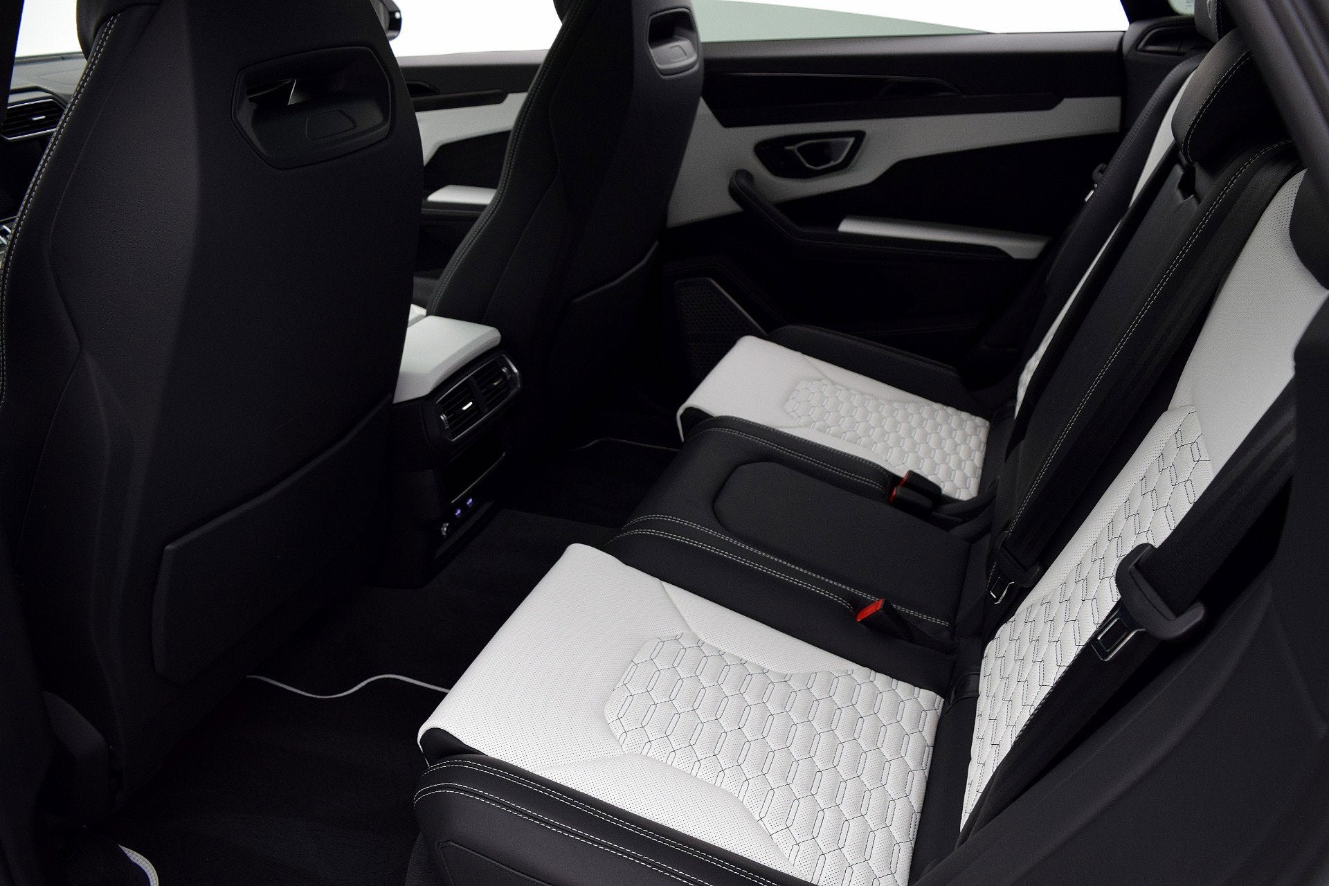 2021 Lamborghini Urus SELEZIONE PRE-OWNED CERTIFIED