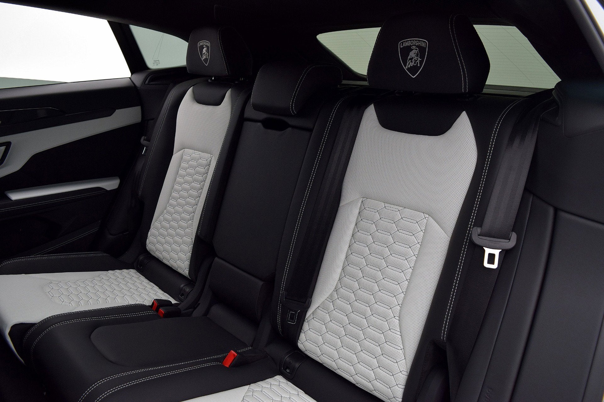 2021 Lamborghini Urus SELEZIONE PRE-OWNED CERTIFIED