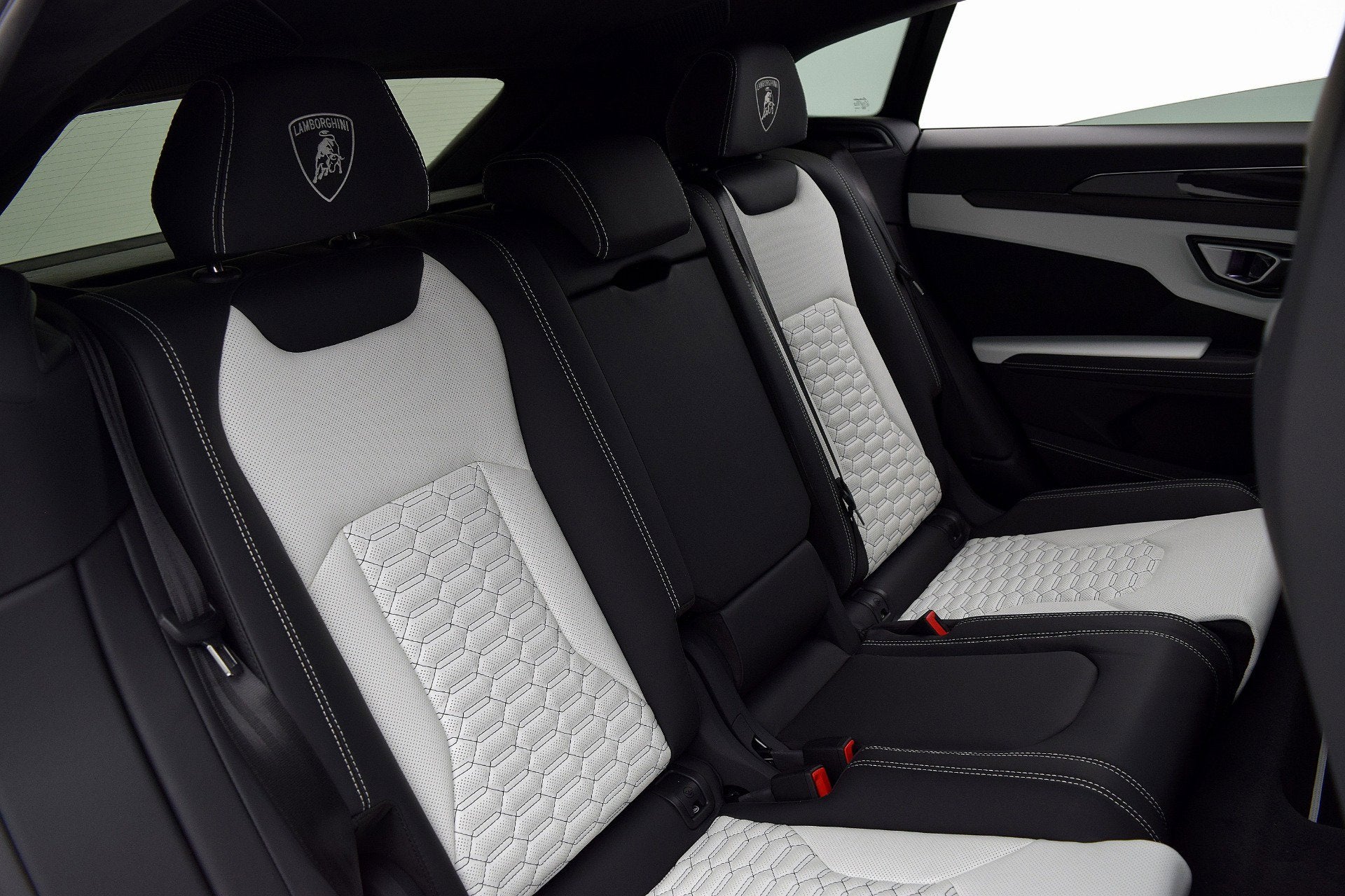 2021 Lamborghini Urus SELEZIONE PRE-OWNED CERTIFIED