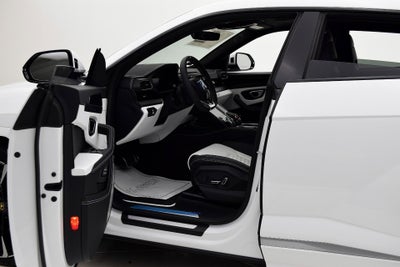 2021 Lamborghini Urus SELEZIONE PRE-OWNED CERTIFIED