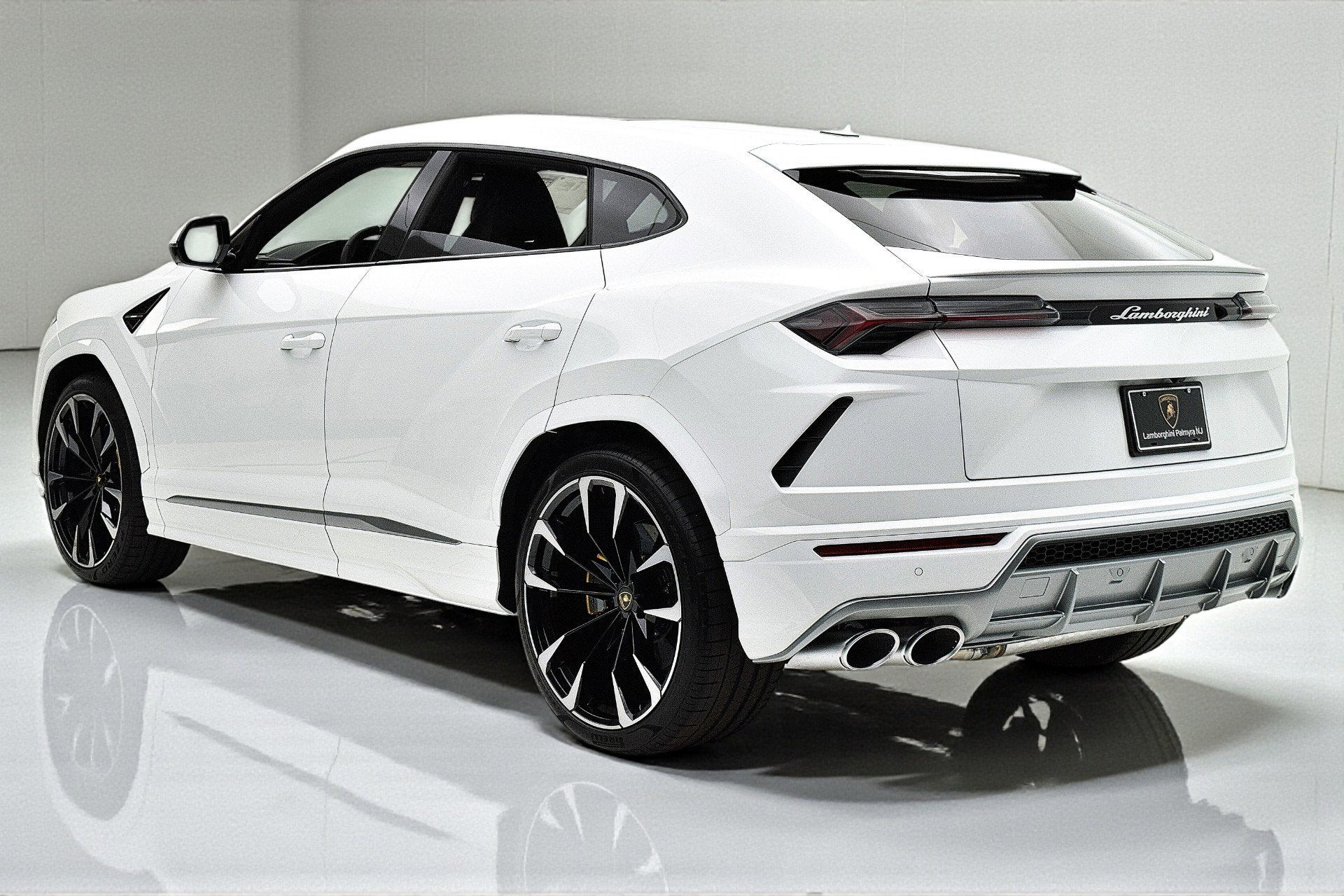 2021 Lamborghini Urus SELEZIONE PRE-OWNED CERTIFIED