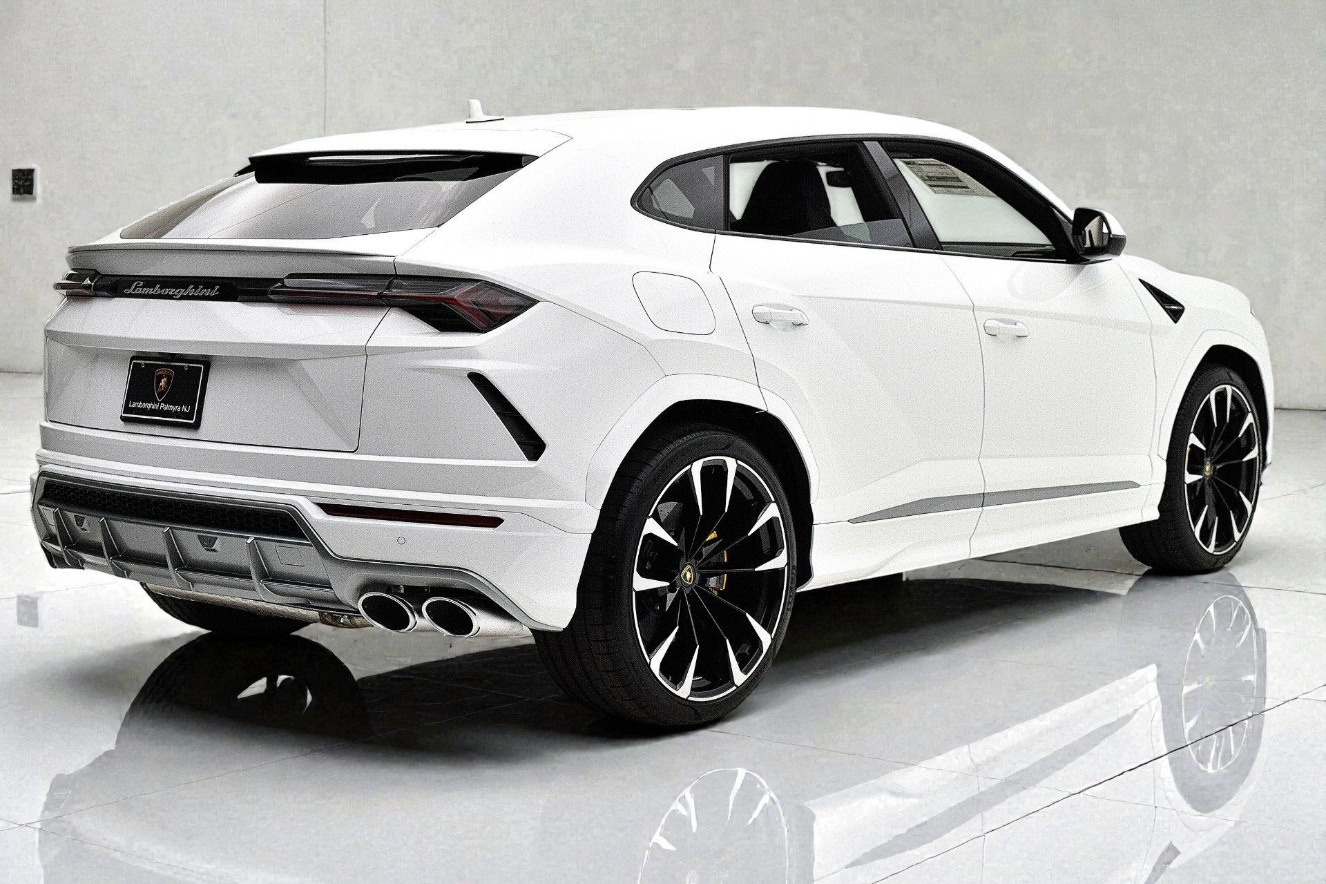 2021 Lamborghini Urus SELEZIONE PRE-OWNED CERTIFIED