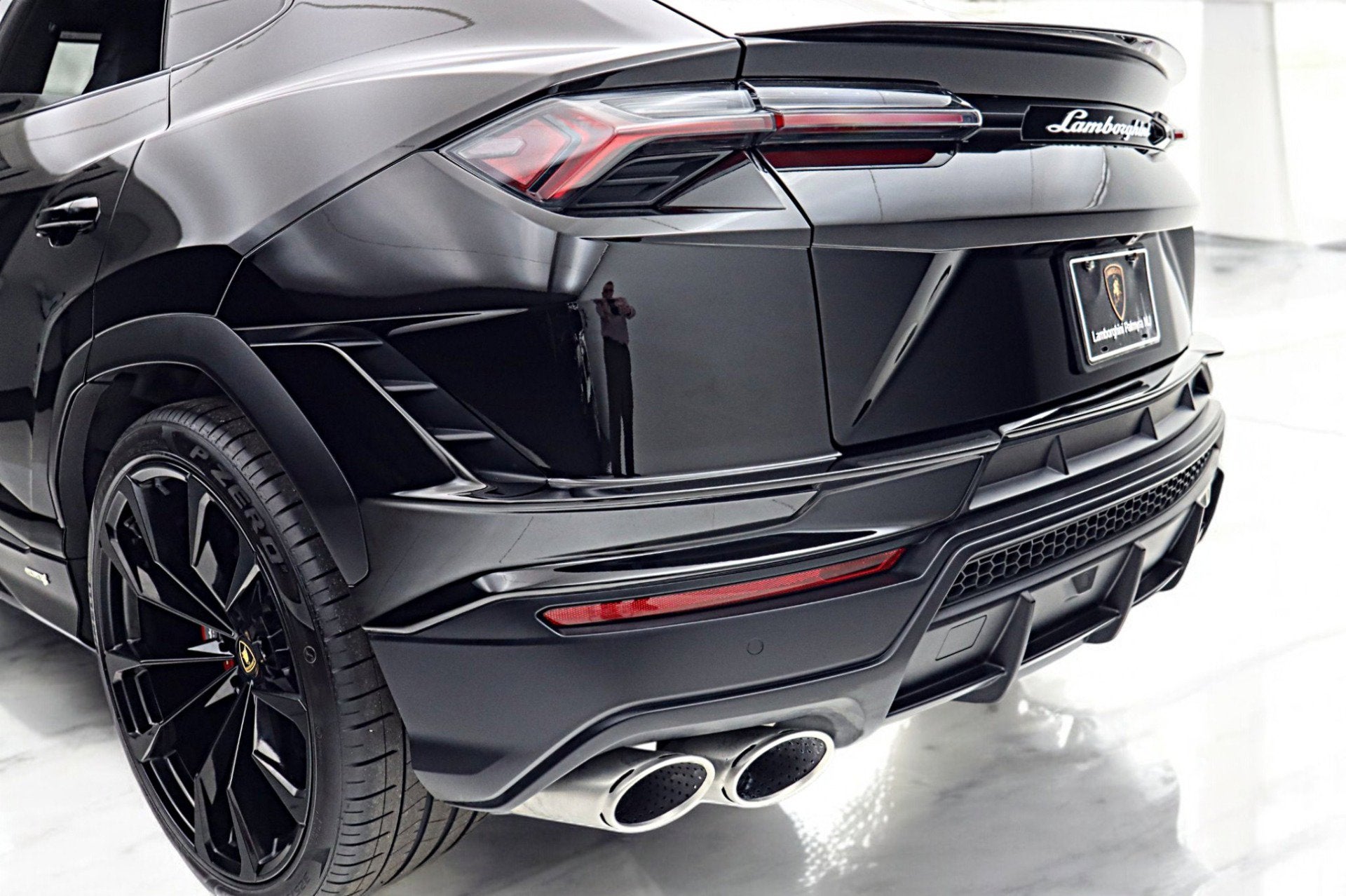 2024 Lamborghini Urus S/LEASE OPTIONS AVAILABLE