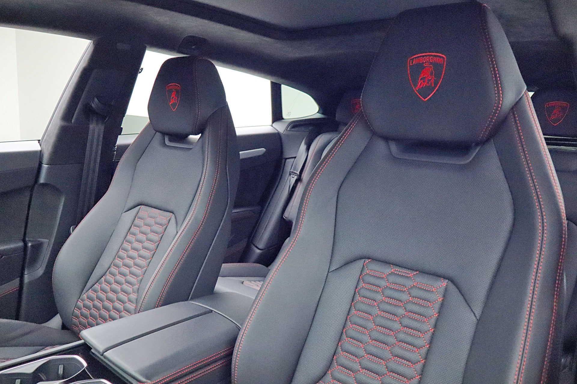 2024 Lamborghini Urus S/LEASE OPTIONS AVAILABLE