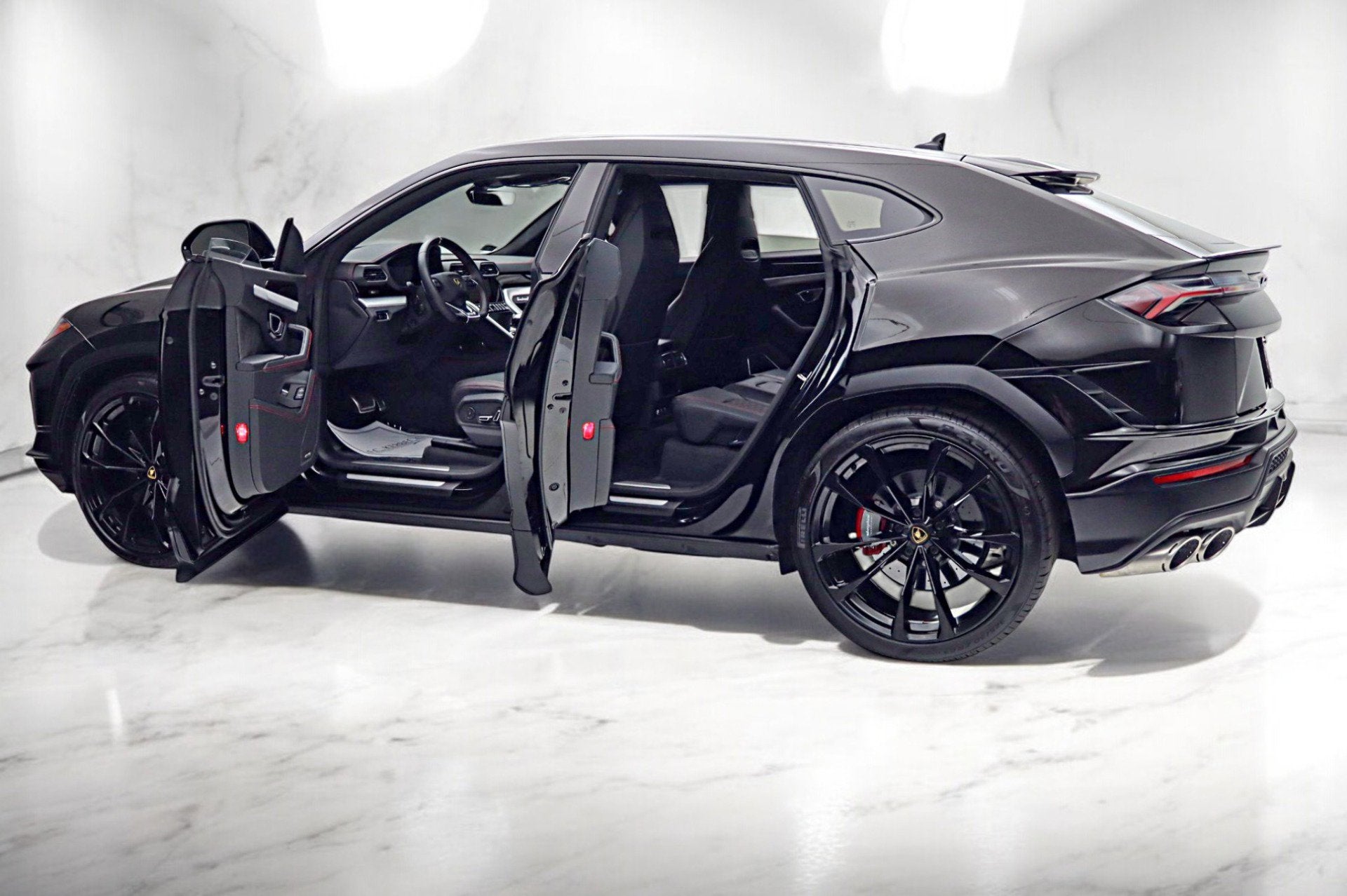 2024 Lamborghini Urus S/LEASE OPTIONS AVAILABLE