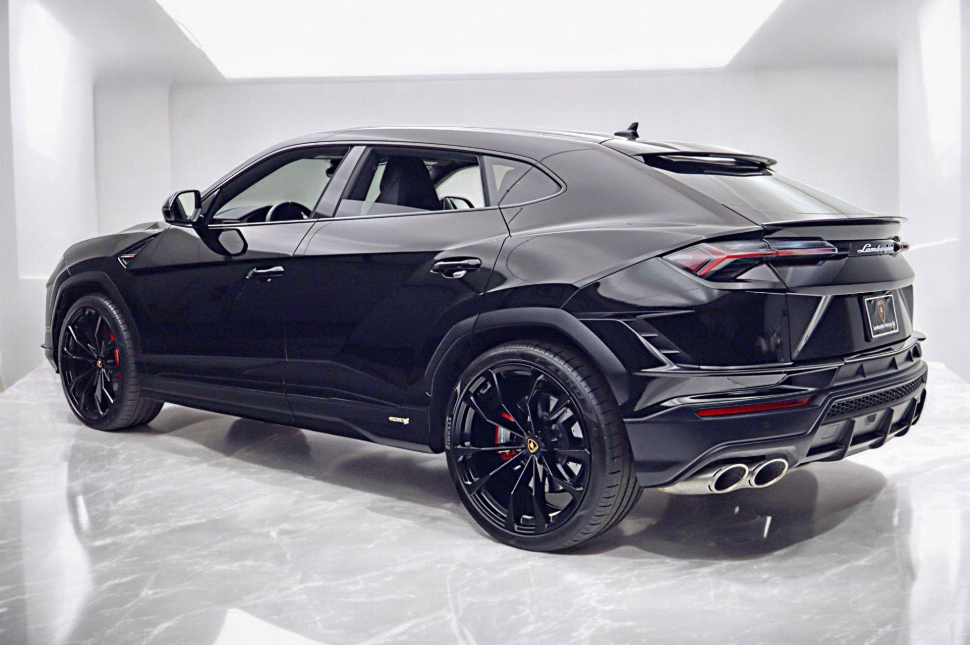 2024 Lamborghini Urus S/LEASE OPTIONS AVAILABLE