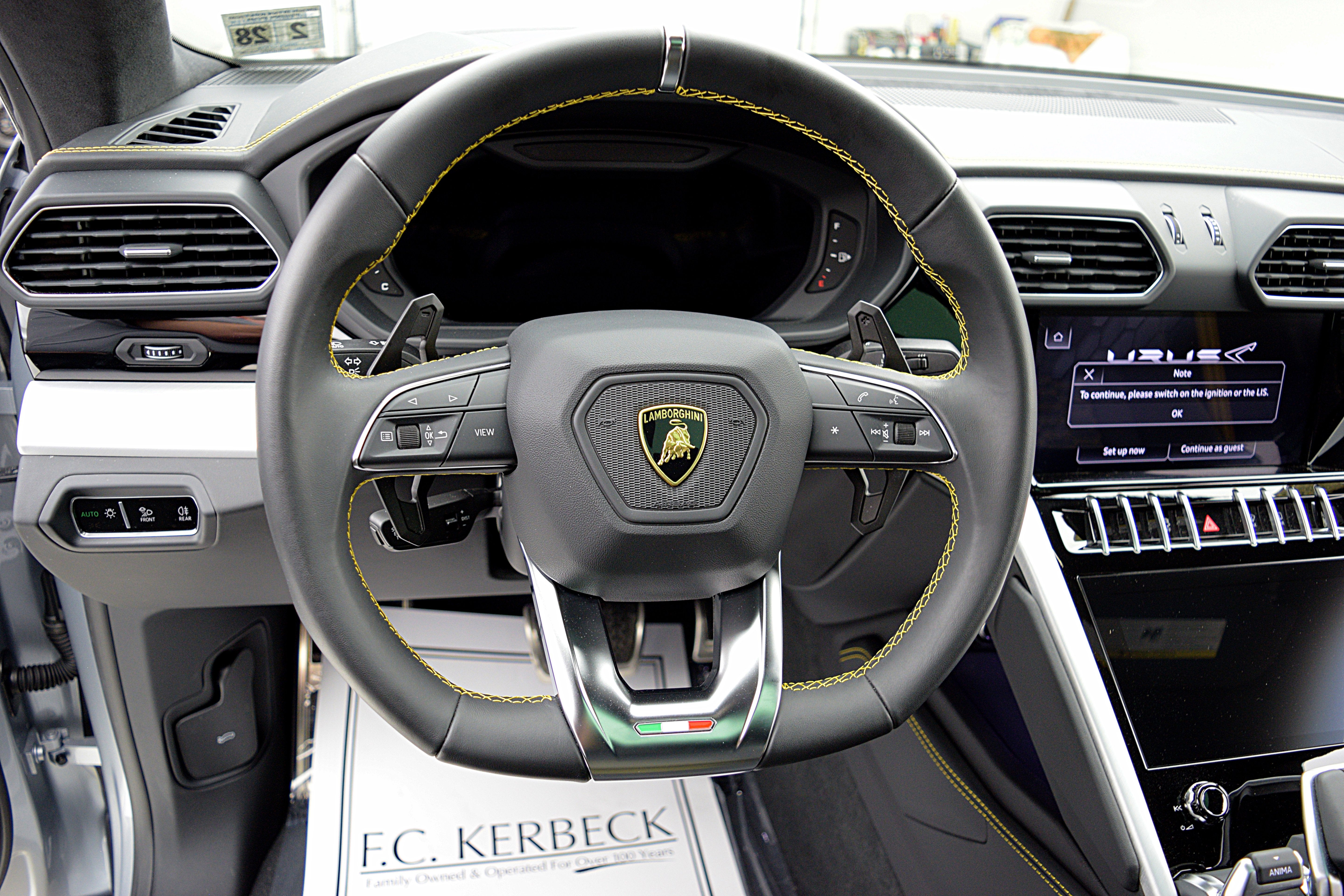 2023 Lamborghini Urus S/SELEZIONE PRE-OWNED CERTIFIED