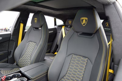2023 Lamborghini Urus S/SELEZIONE PRE-OWNED CERTIFIED