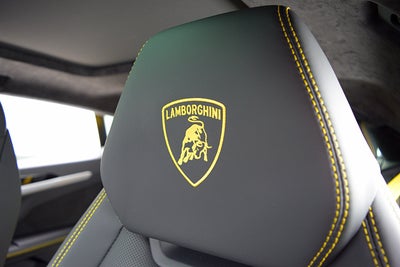 2023 Lamborghini Urus S/SELEZIONE PRE-OWNED CERTIFIED