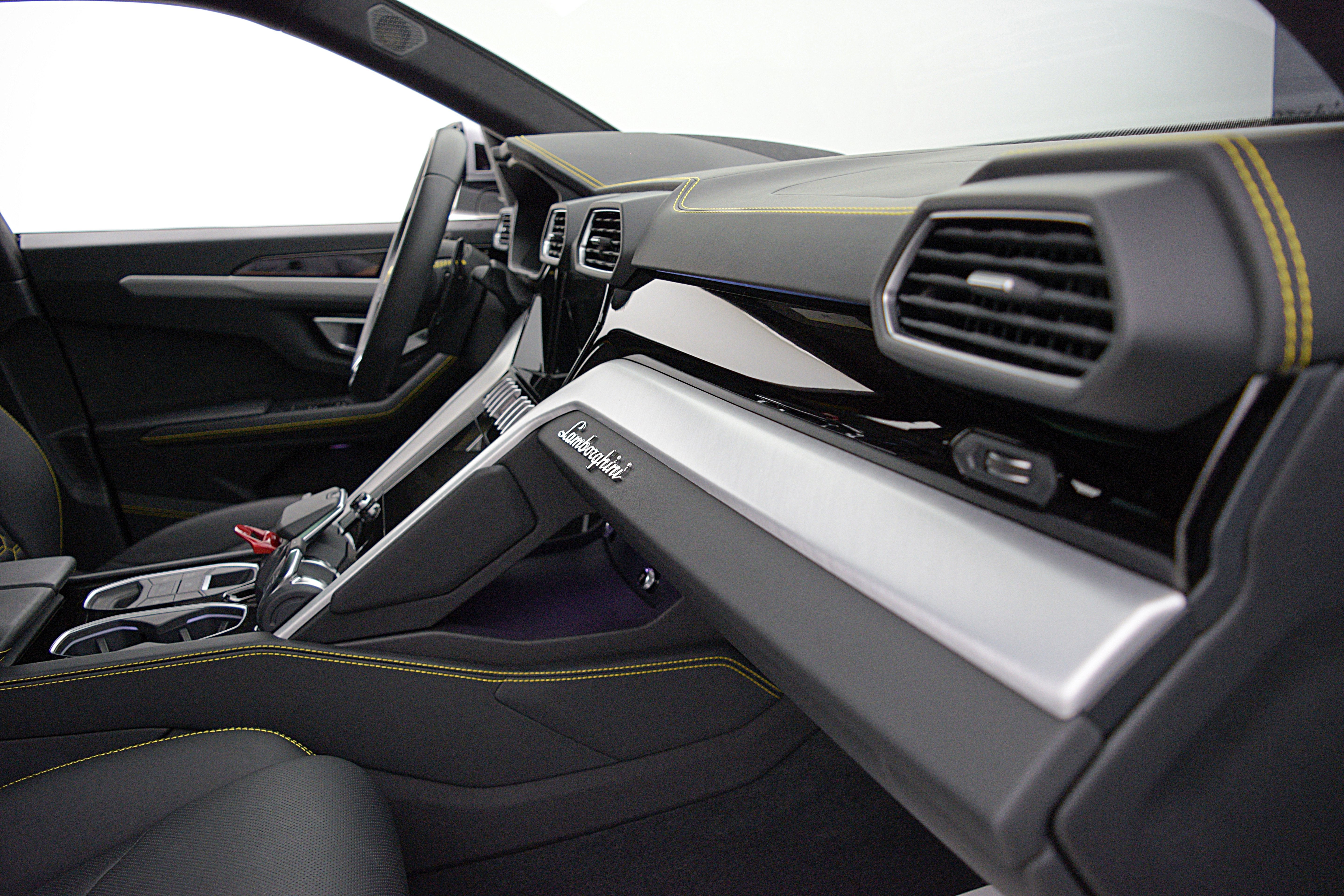 2023 Lamborghini Urus S/SELEZIONE PRE-OWNED CERTIFIED