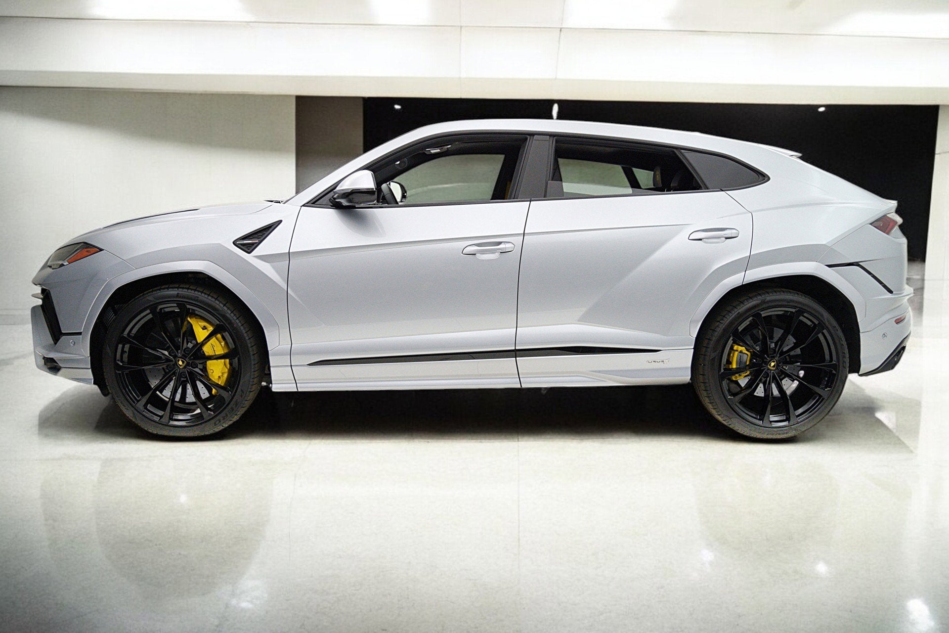 2023 Lamborghini Urus S/SELEZIONE PRE-OWNED CERTIFIED