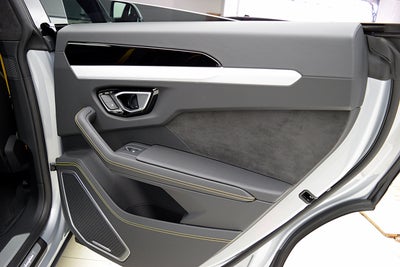 2023 Lamborghini Urus S/SELEZIONE PRE-OWNED CERTIFIED