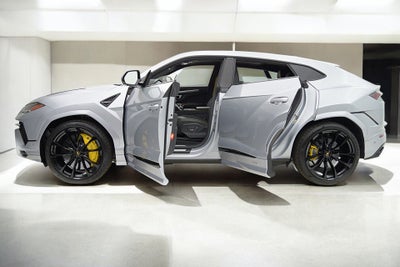 2023 Lamborghini Urus S/SELEZIONE PRE-OWNED CERTIFIED