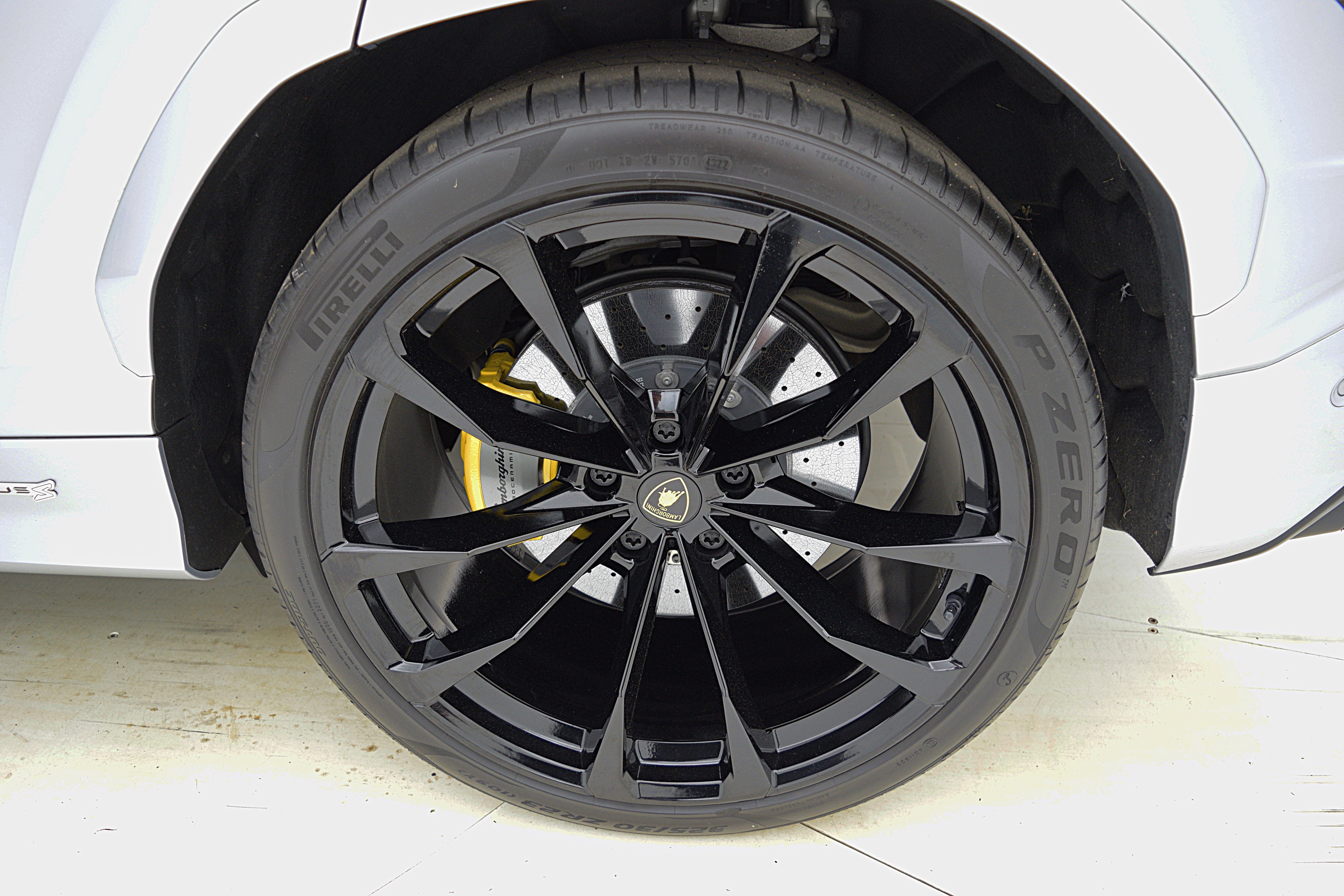 2023 Lamborghini Urus S/SELEZIONE PRE-OWNED CERTIFIED