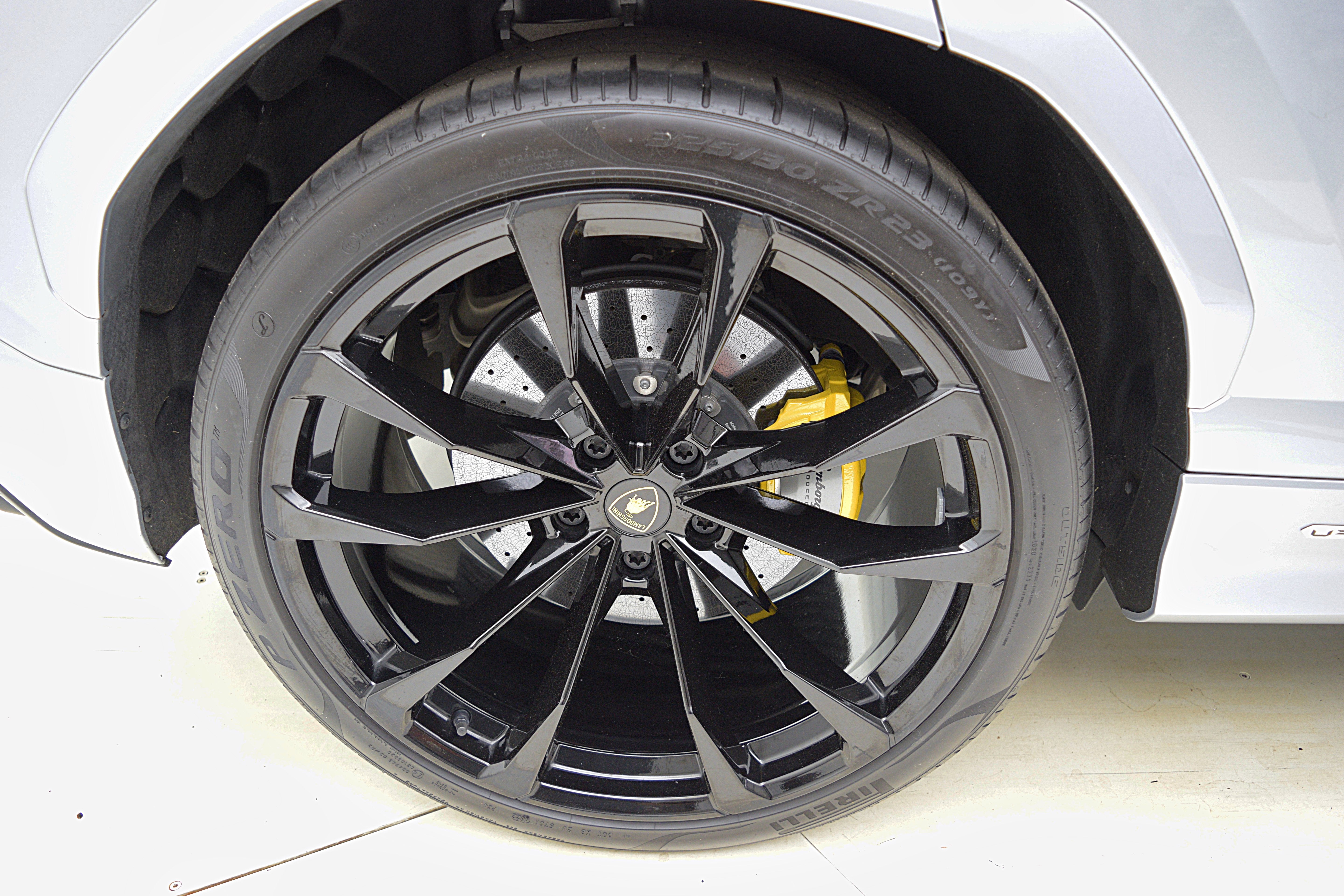 2023 Lamborghini Urus S/SELEZIONE PRE-OWNED CERTIFIED