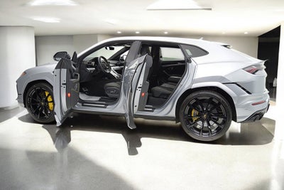 2023 Lamborghini Urus S/SELEZIONE PRE-OWNED CERTIFIED