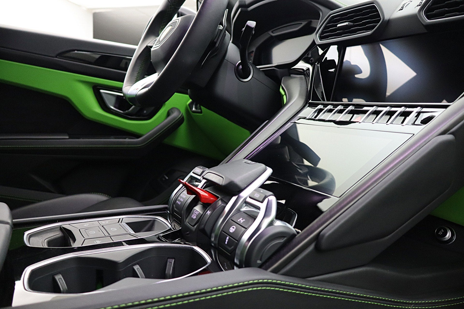 2024 Lamborghini Urus S