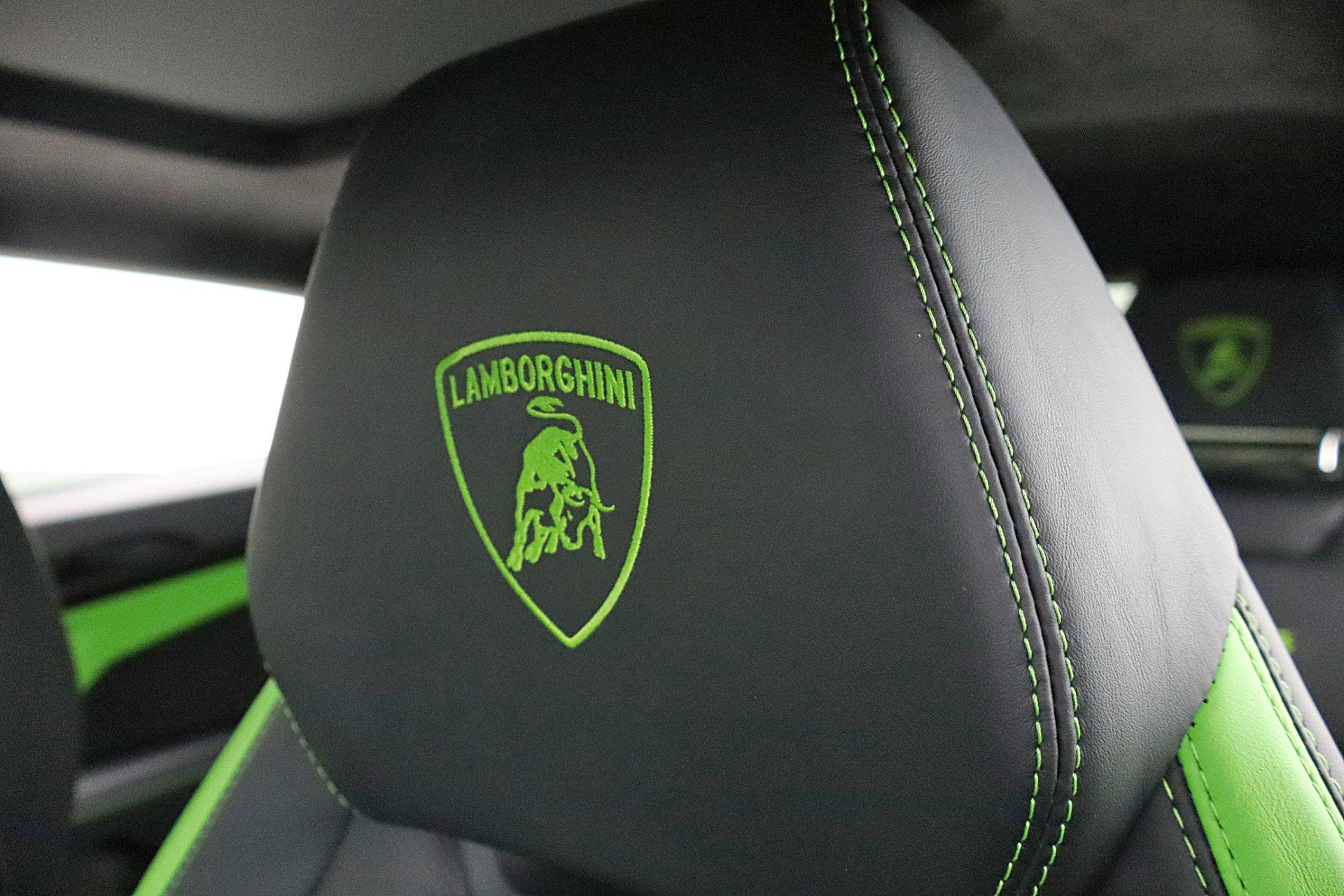 2024 Lamborghini Urus S