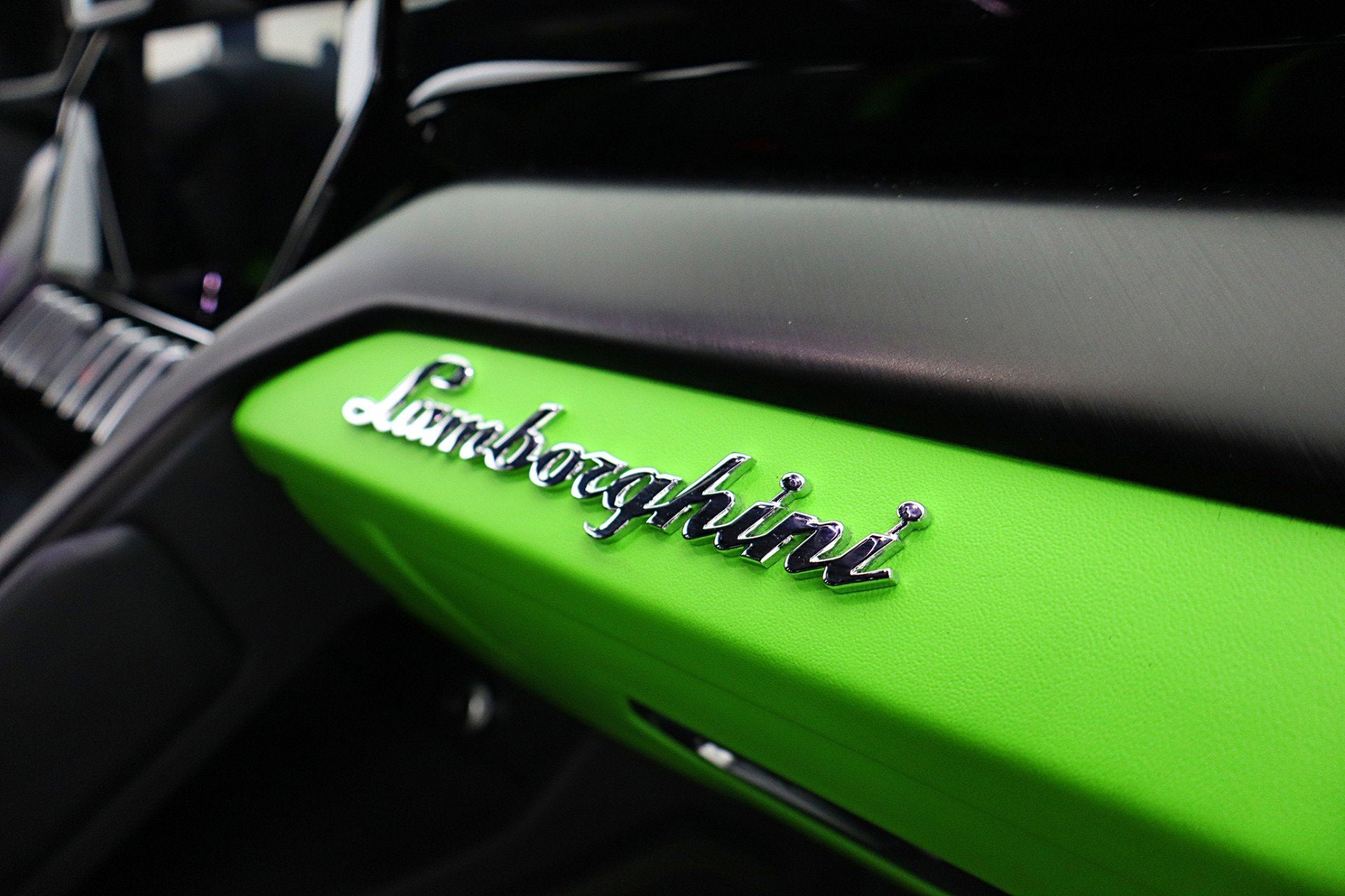 2024 Lamborghini Urus S