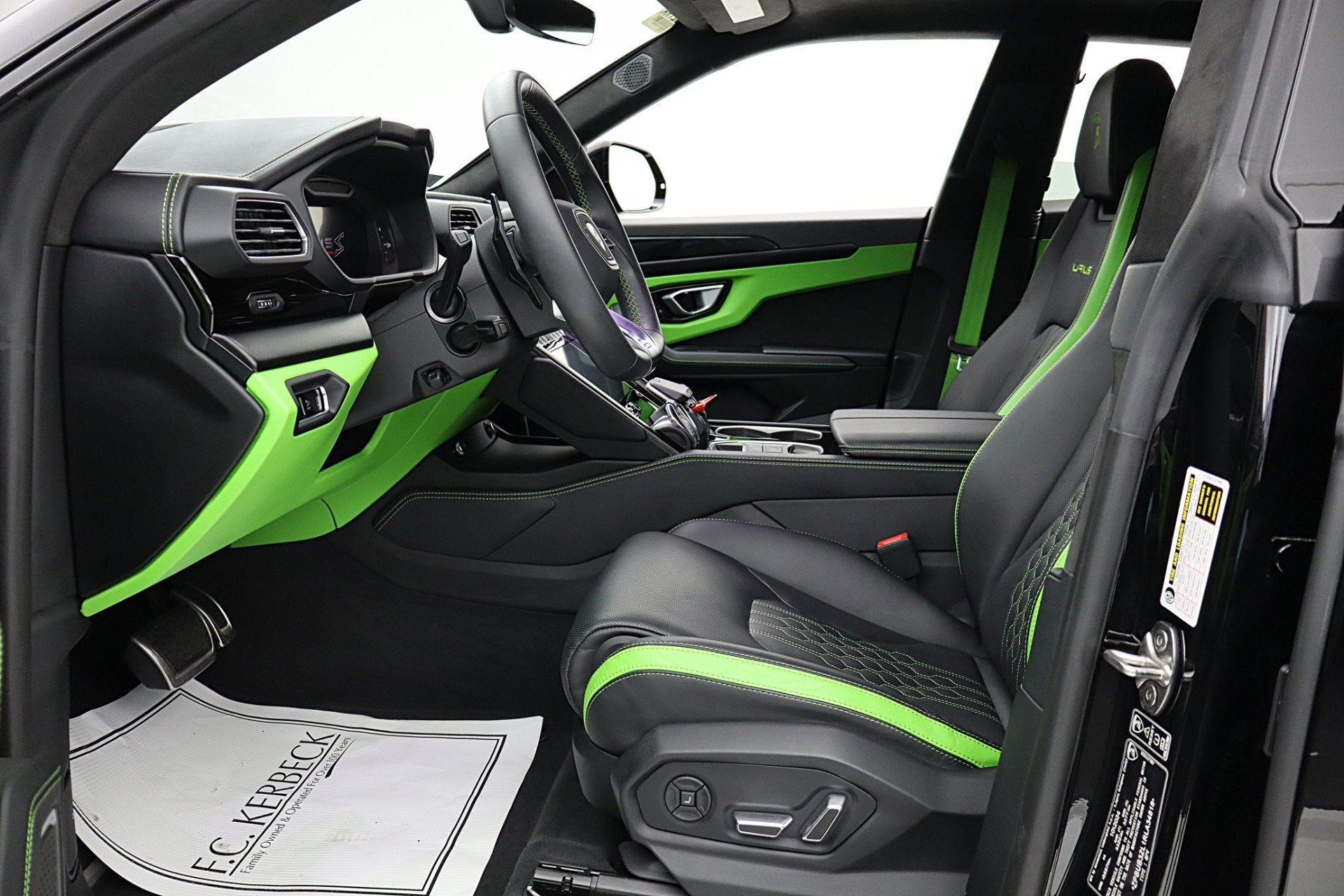 2024 Lamborghini Urus S