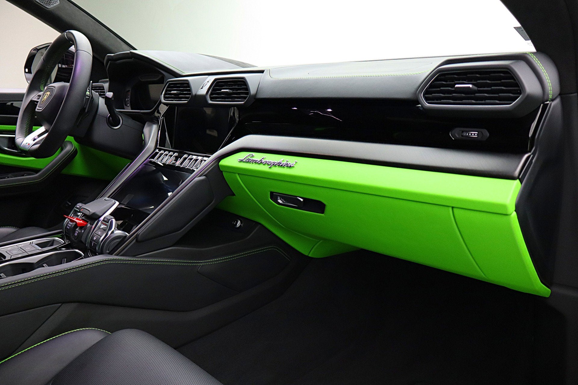 2024 Lamborghini Urus S